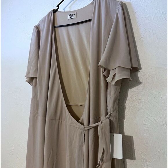 Show Me Your Mumu Noelle Flutter Dress Maxi Dress  - New Taupe SZ 2X - Picture 4 of 7